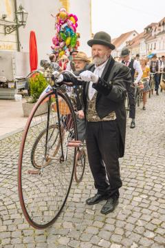 Povorka ob dnevih narodnih noš in oblačilne dedščine (103)